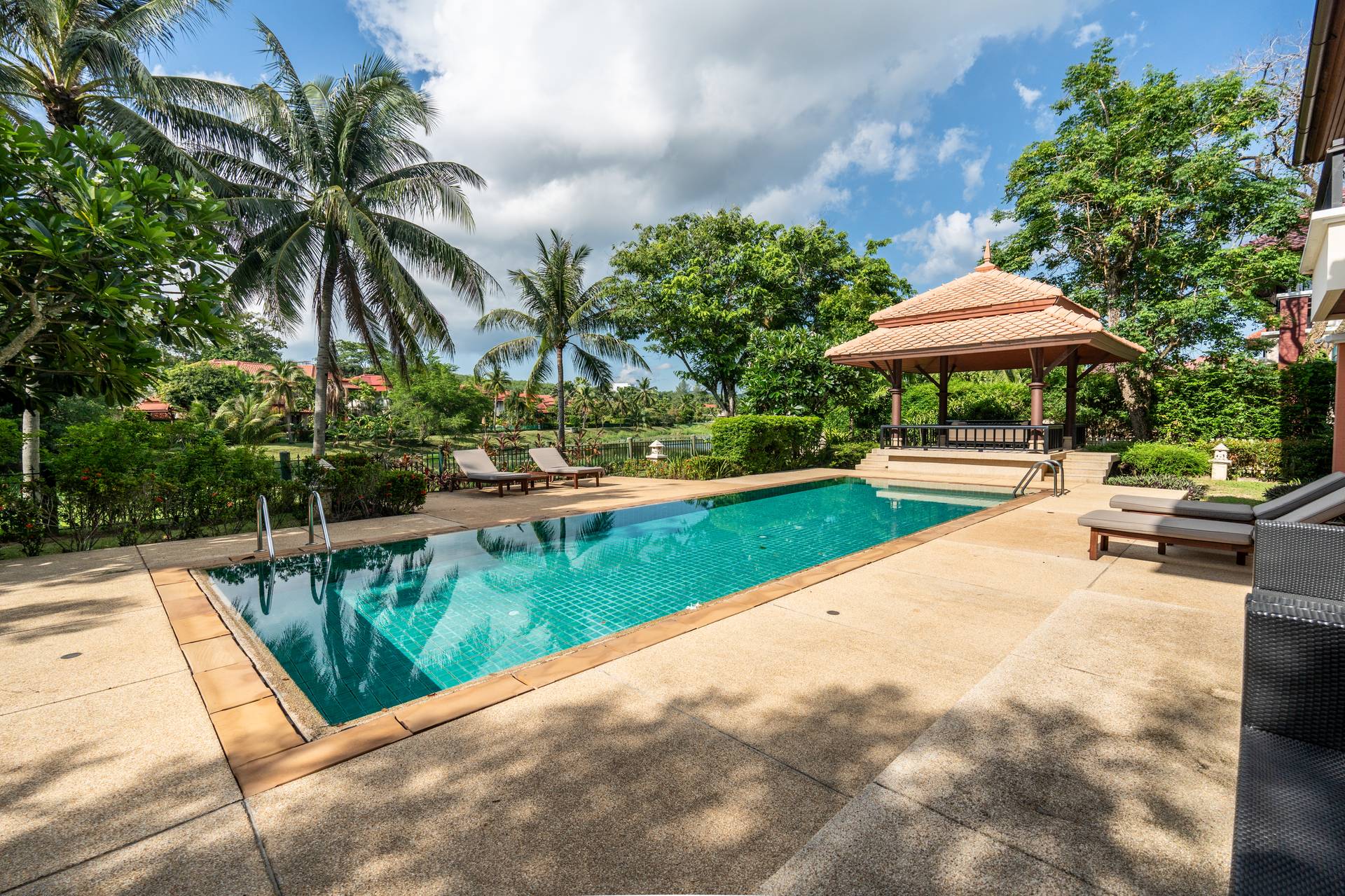 Property image - full photo 52