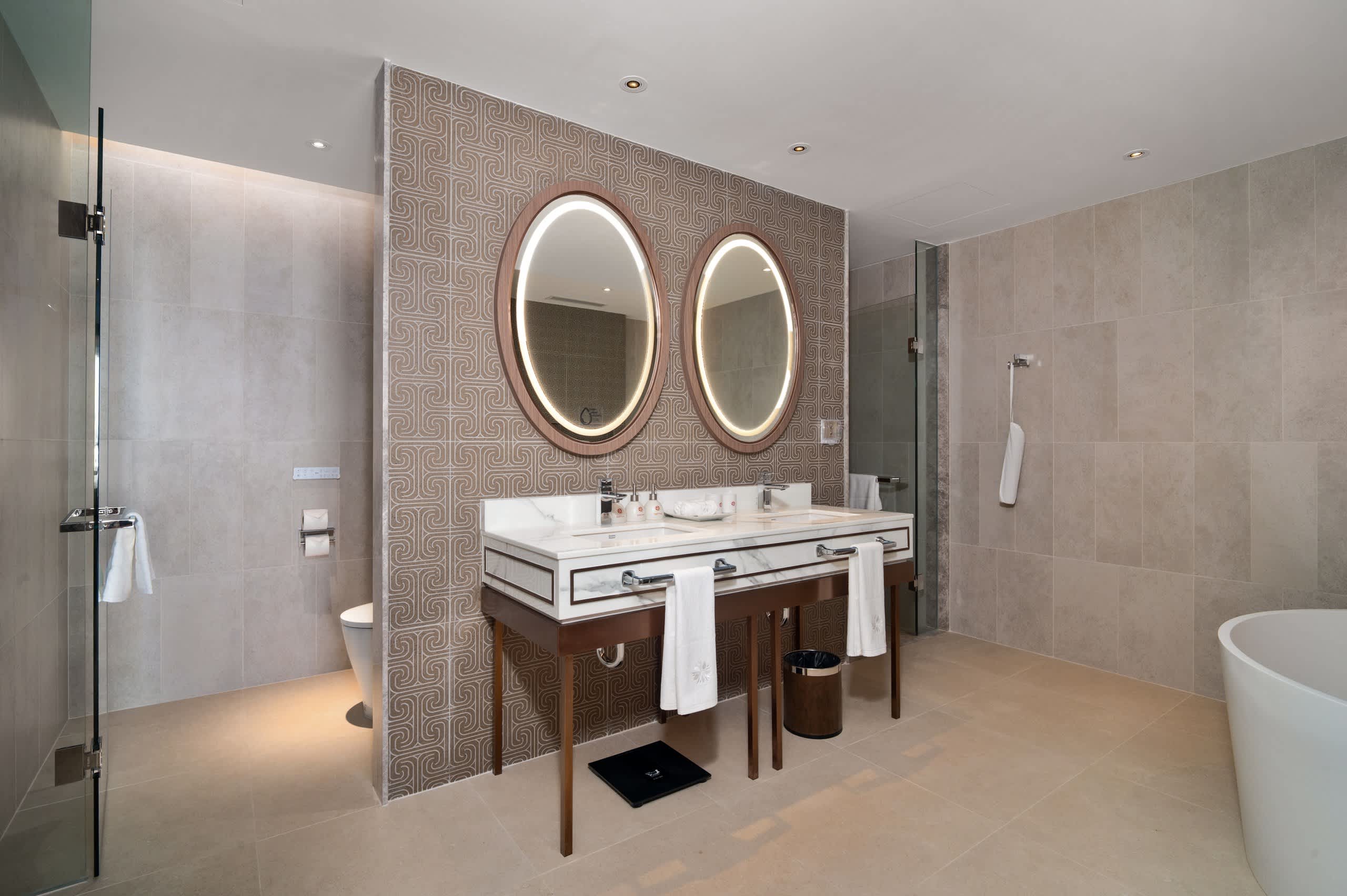 Property image - full photo 28