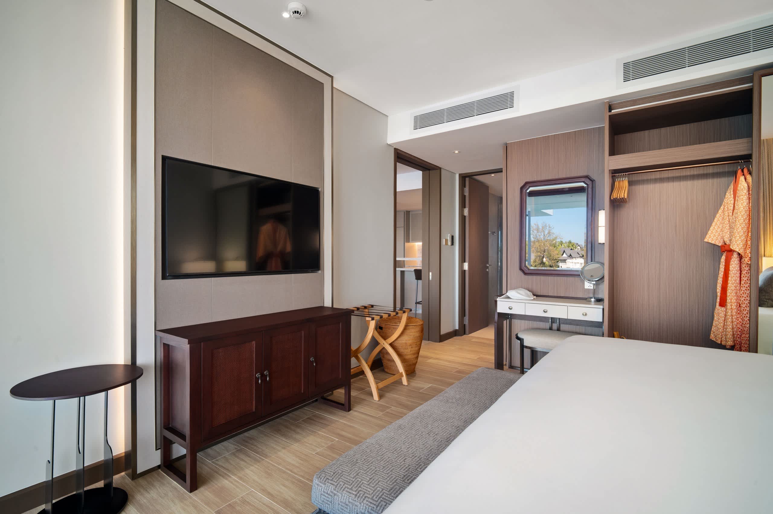 Property image - full photo 30