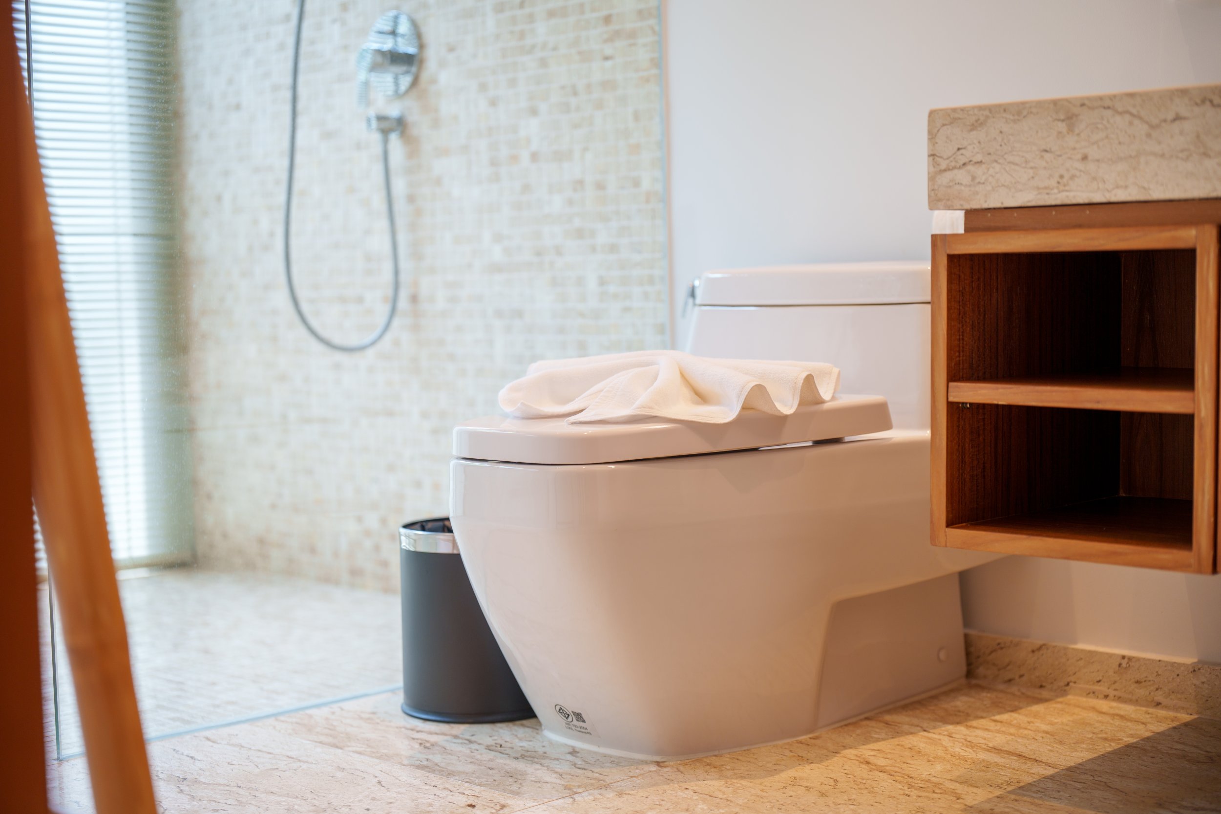 Property image - full photo 11