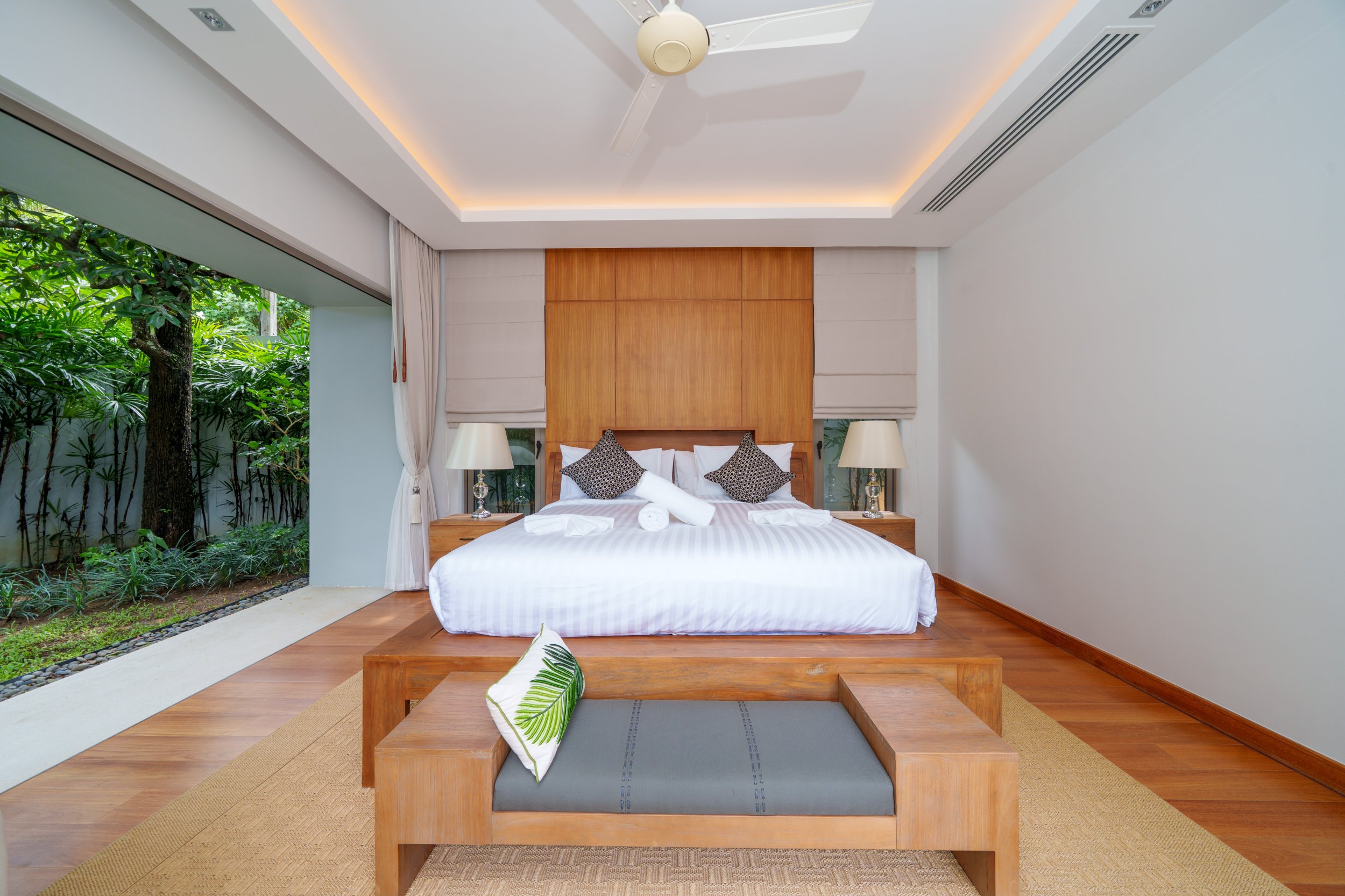 Property image - full photo 37