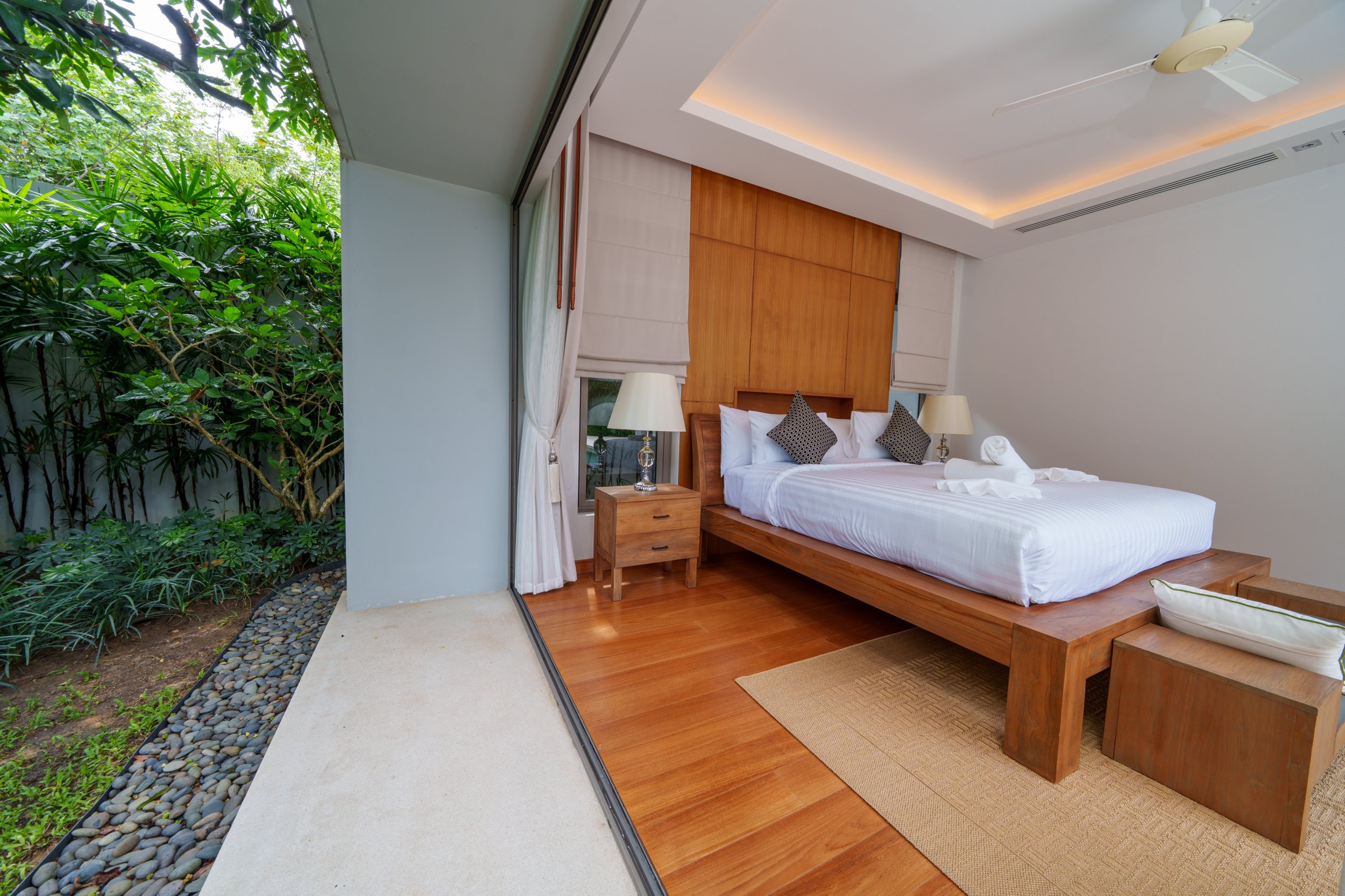 Property image - full photo 38
