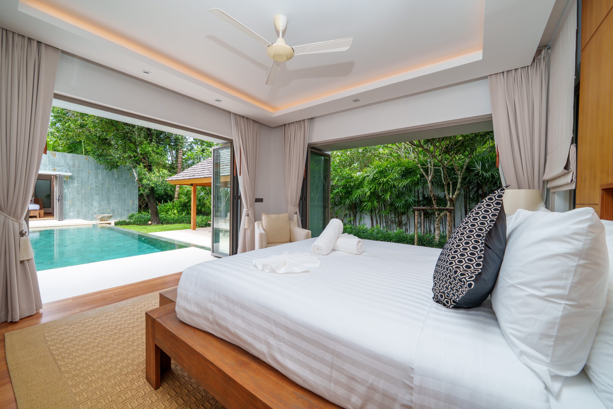 Property image - full photo 39