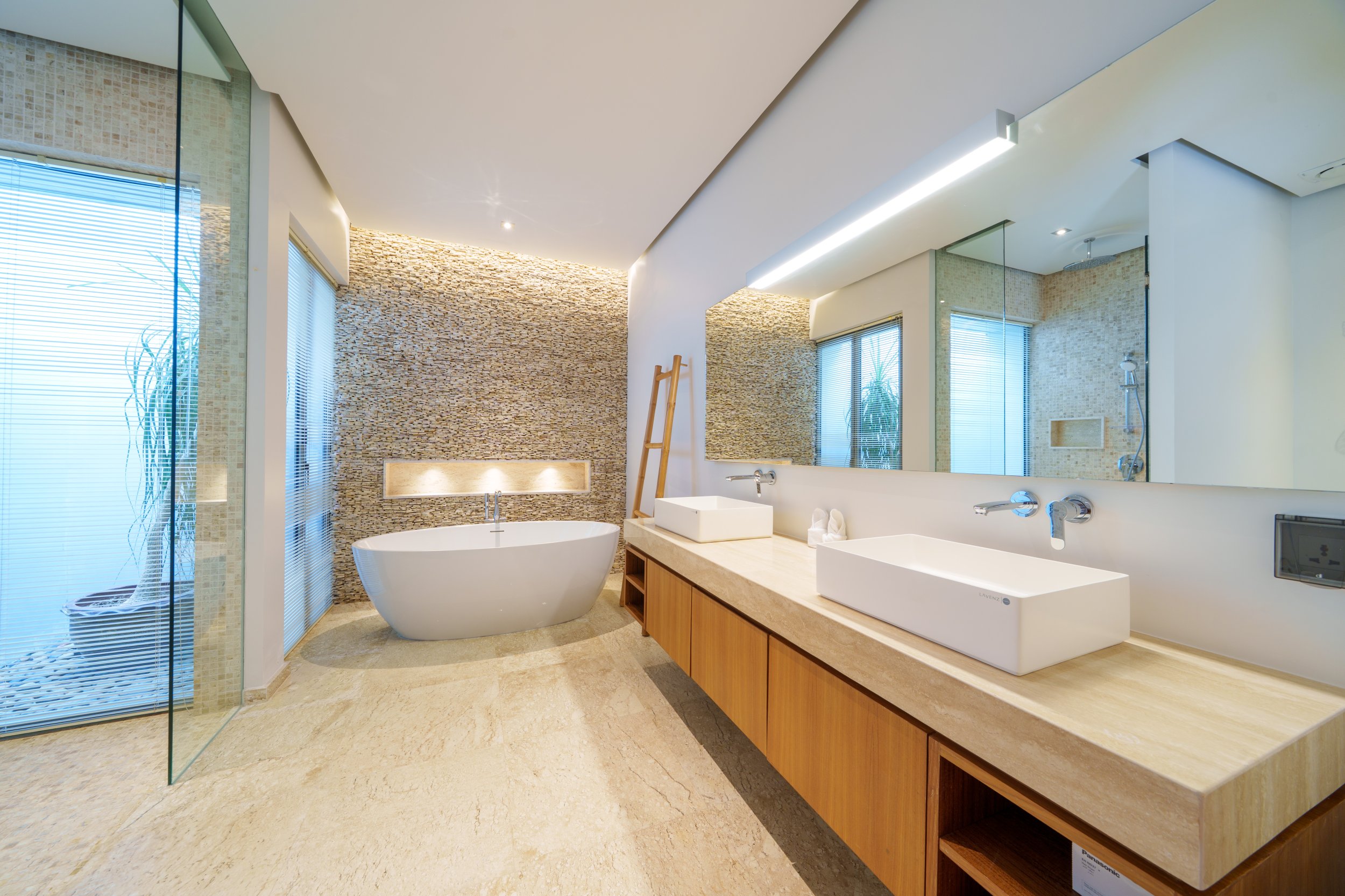 Property image - full photo 44