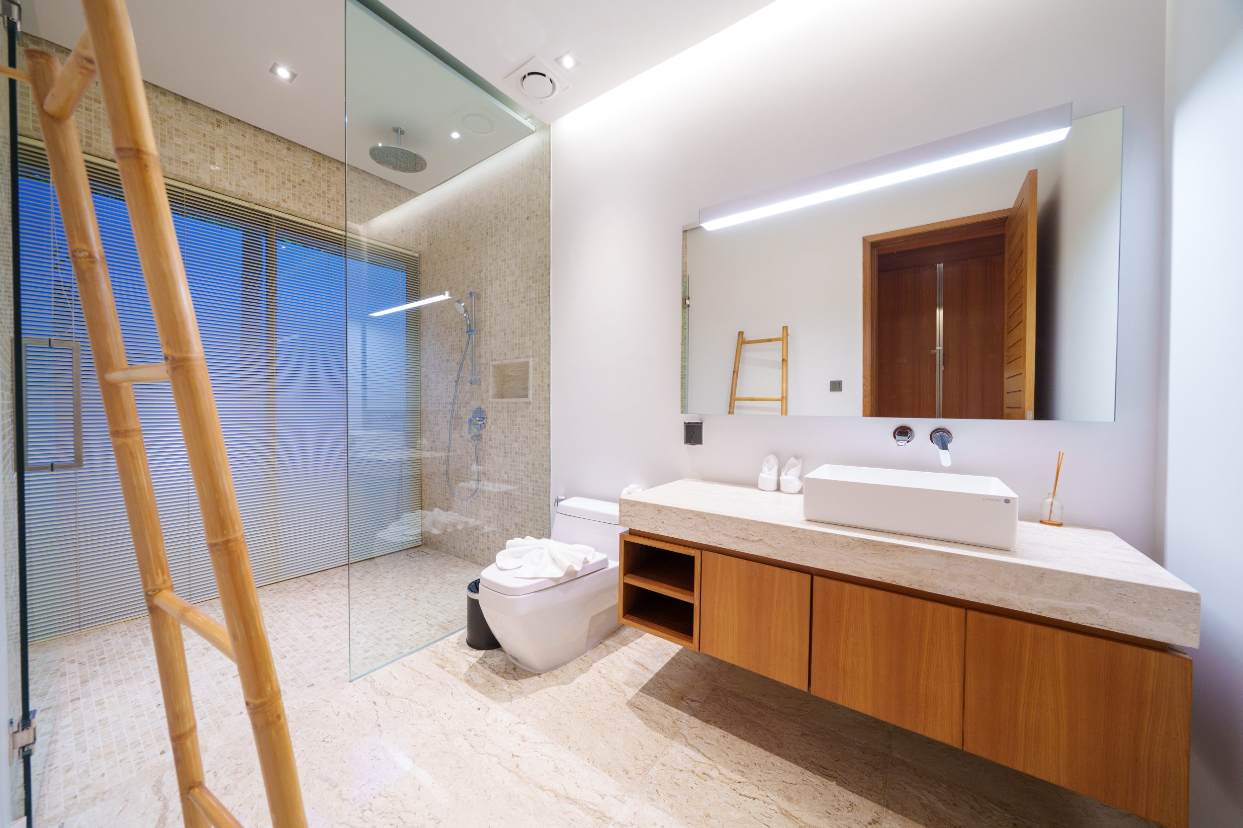 Property image - full photo 71