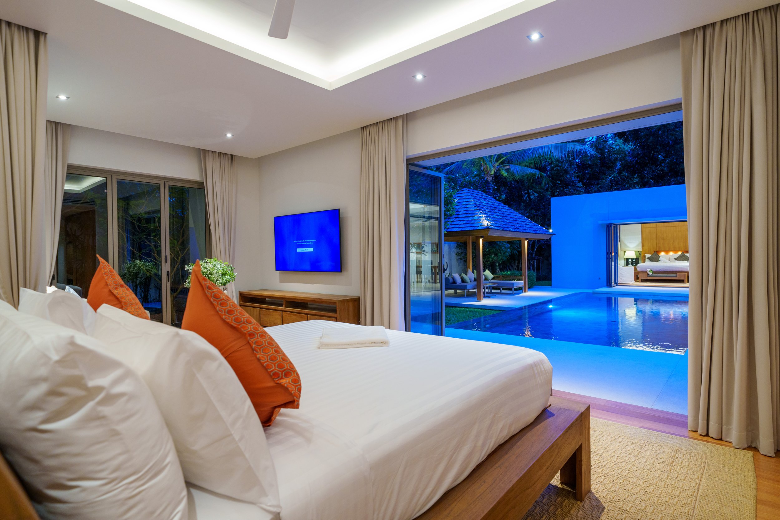 Property image - full photo 78
