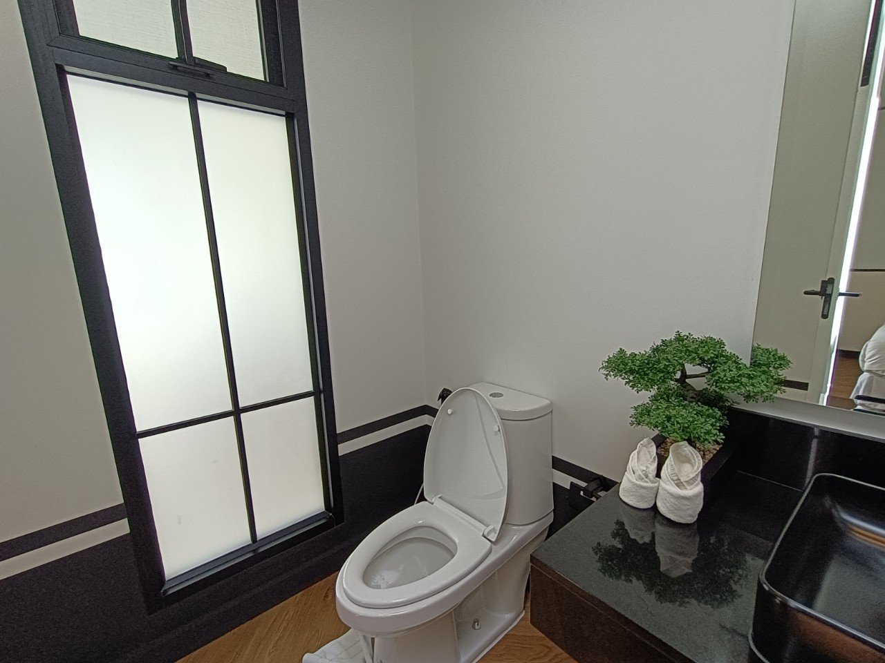 Property image - full photo 29