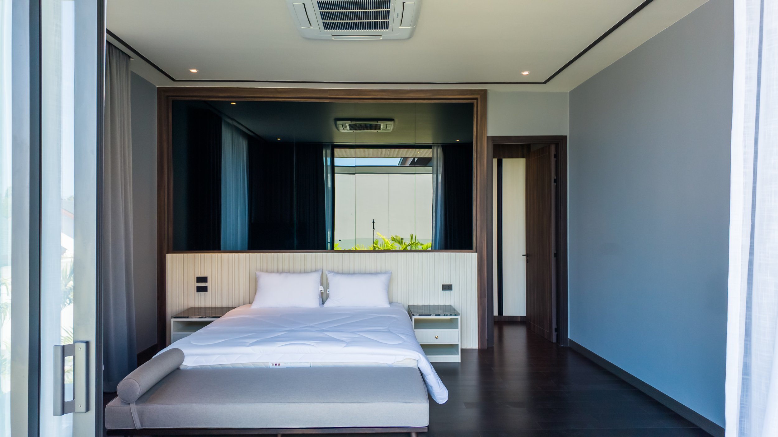 Property image - full photo 45