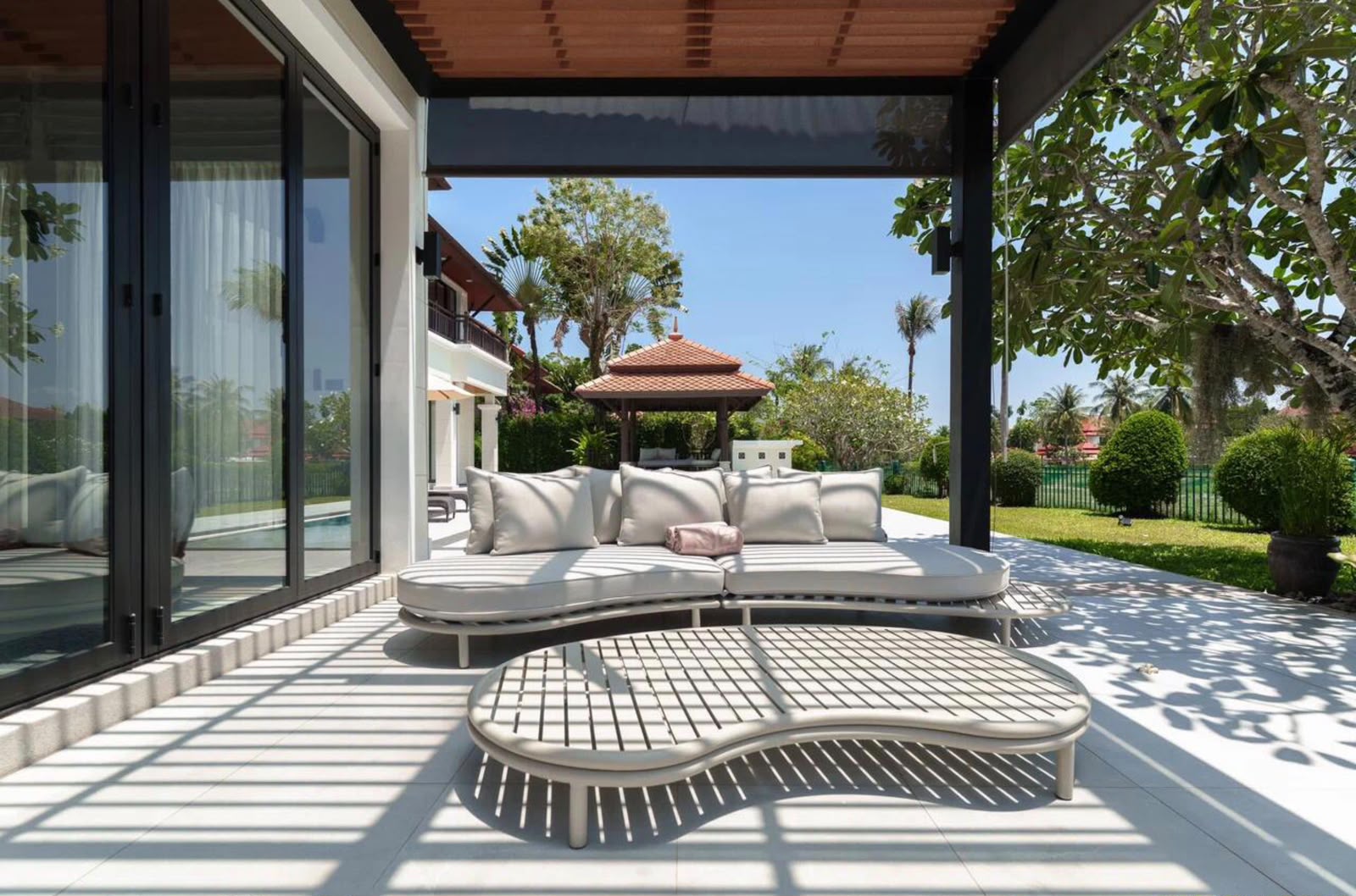 Property image - full photo 25