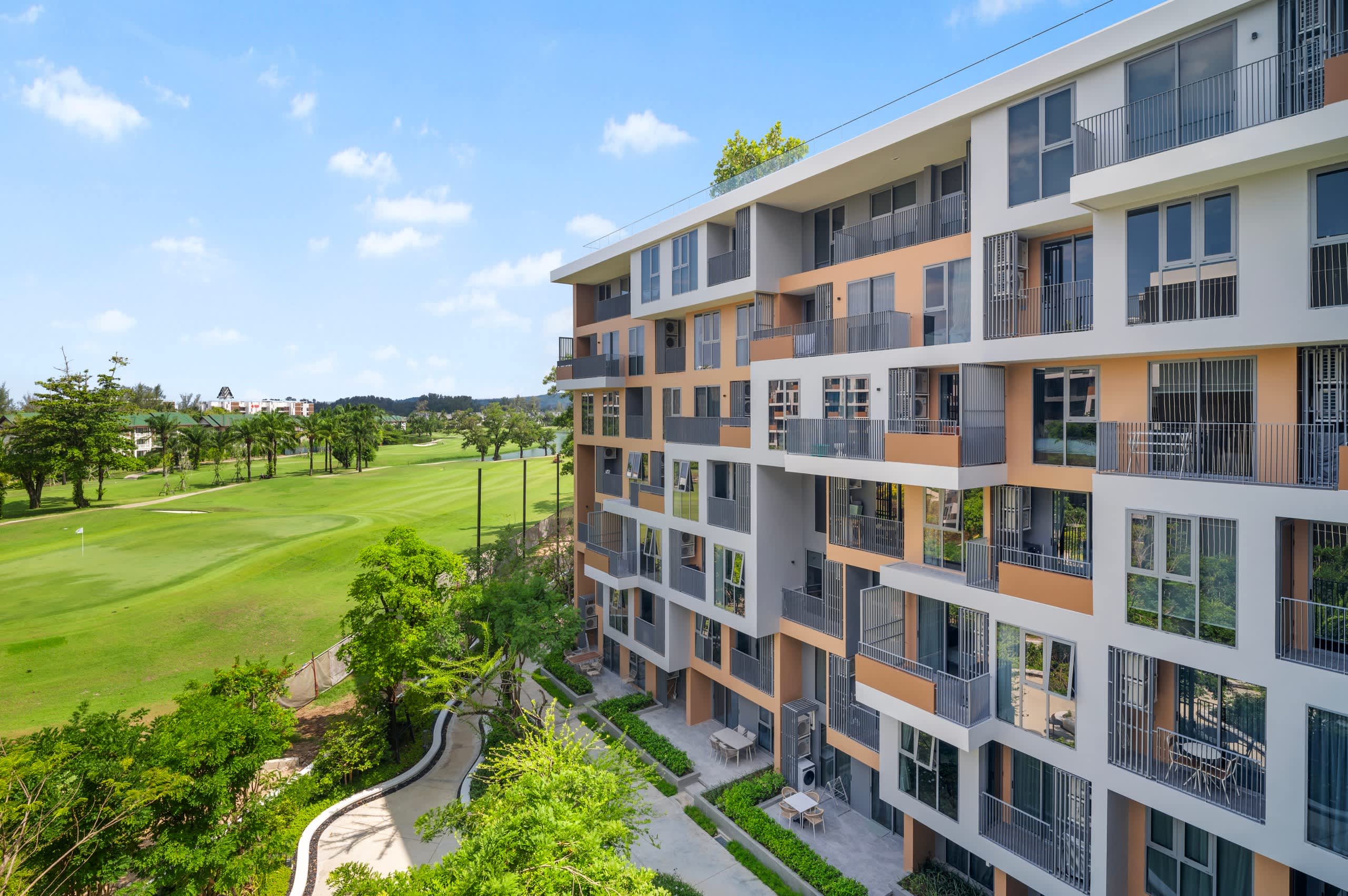 Property image - full photo 17