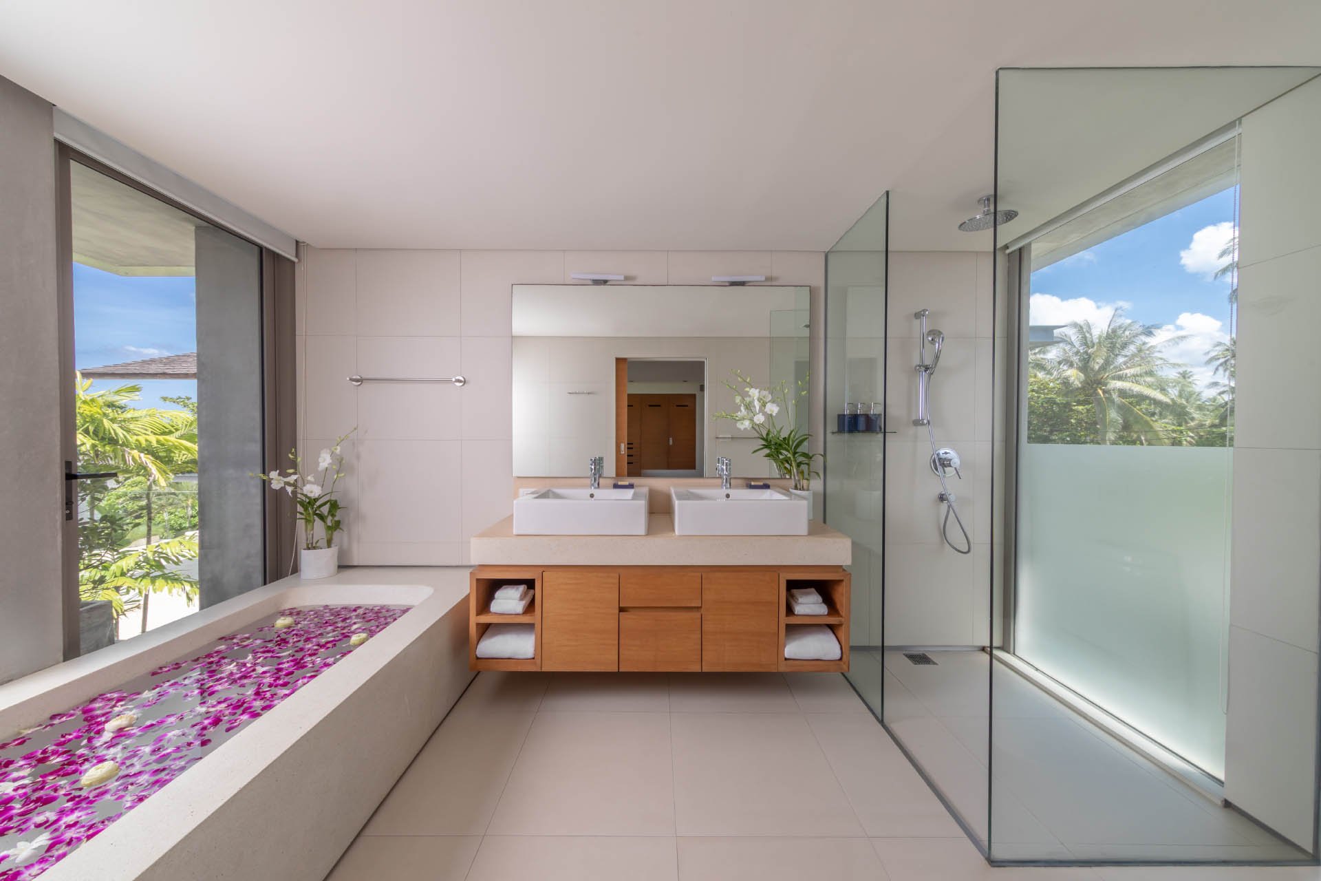 Property image - full photo 18