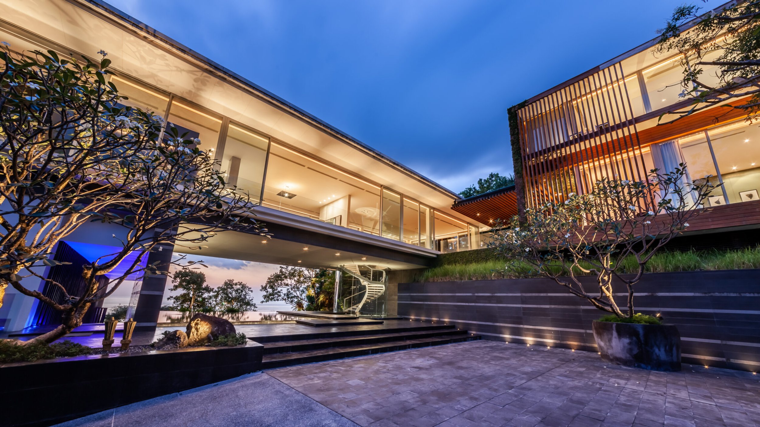 Property image - full photo 33