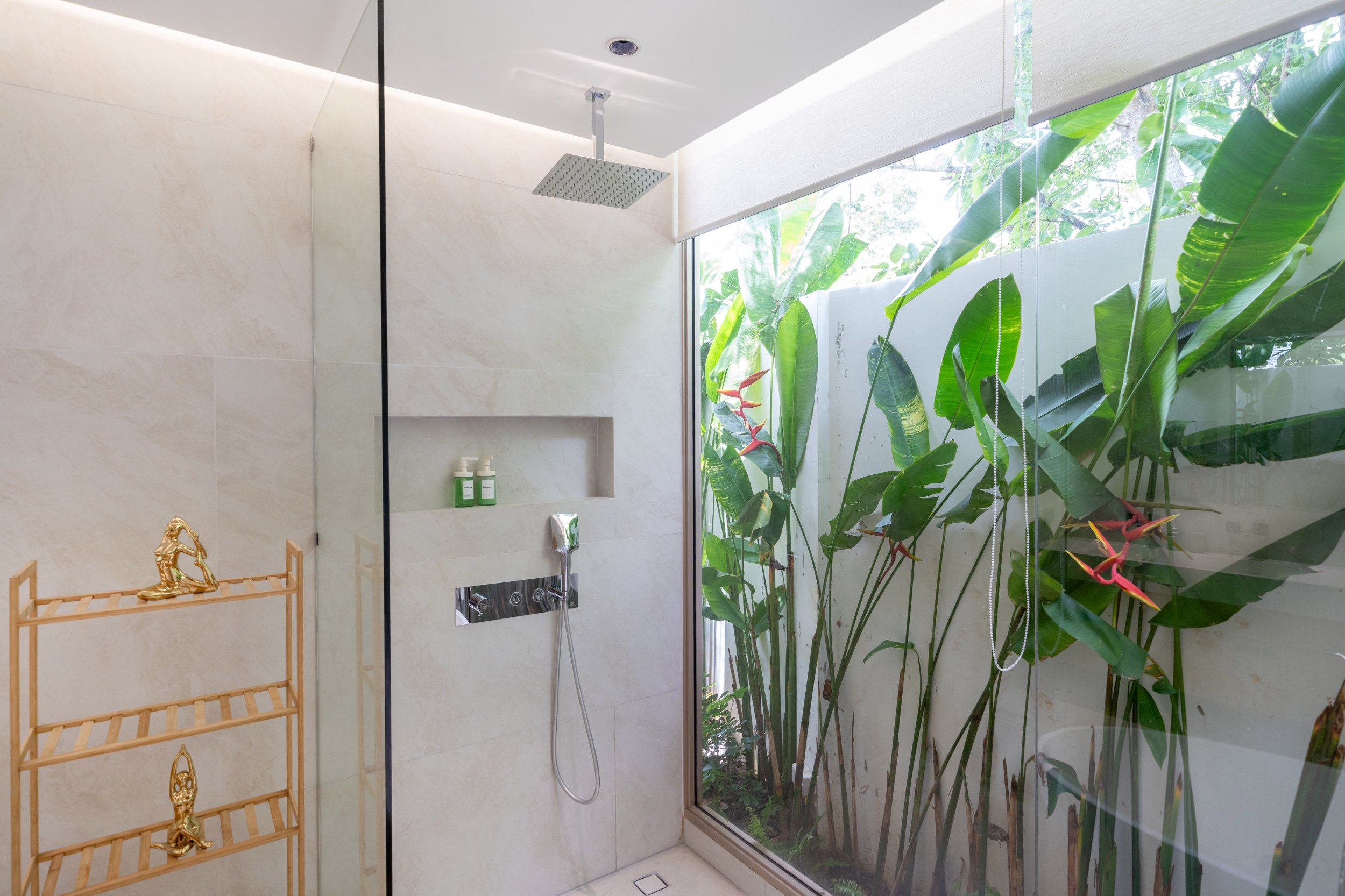 Property image - full photo 23