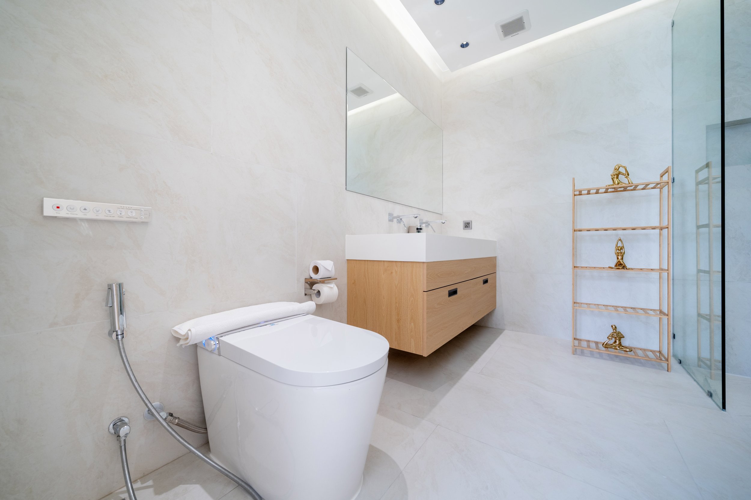 Property image - full photo 38