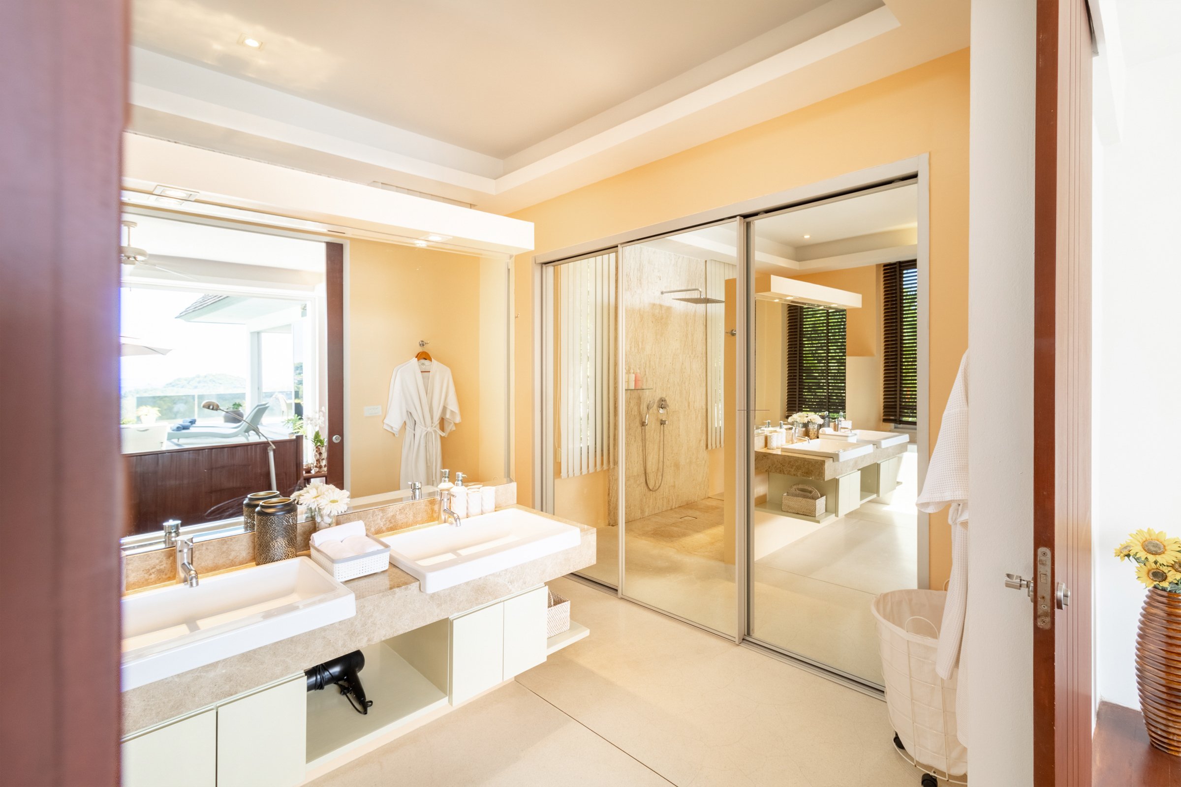 Property image - full photo 17