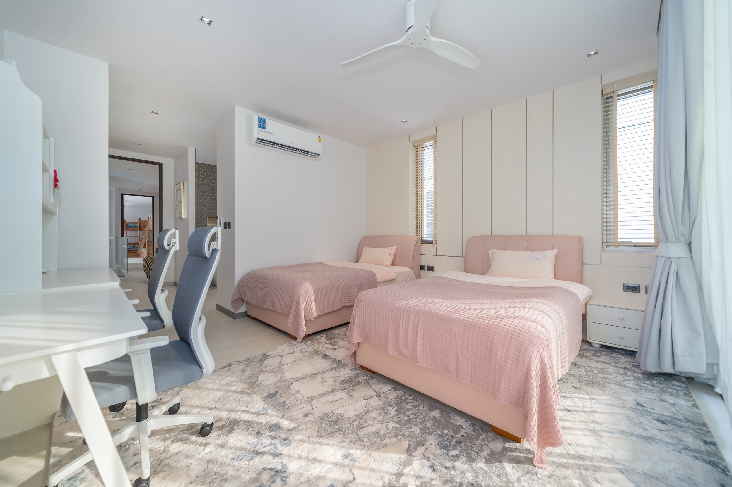 Property image - full photo 22
