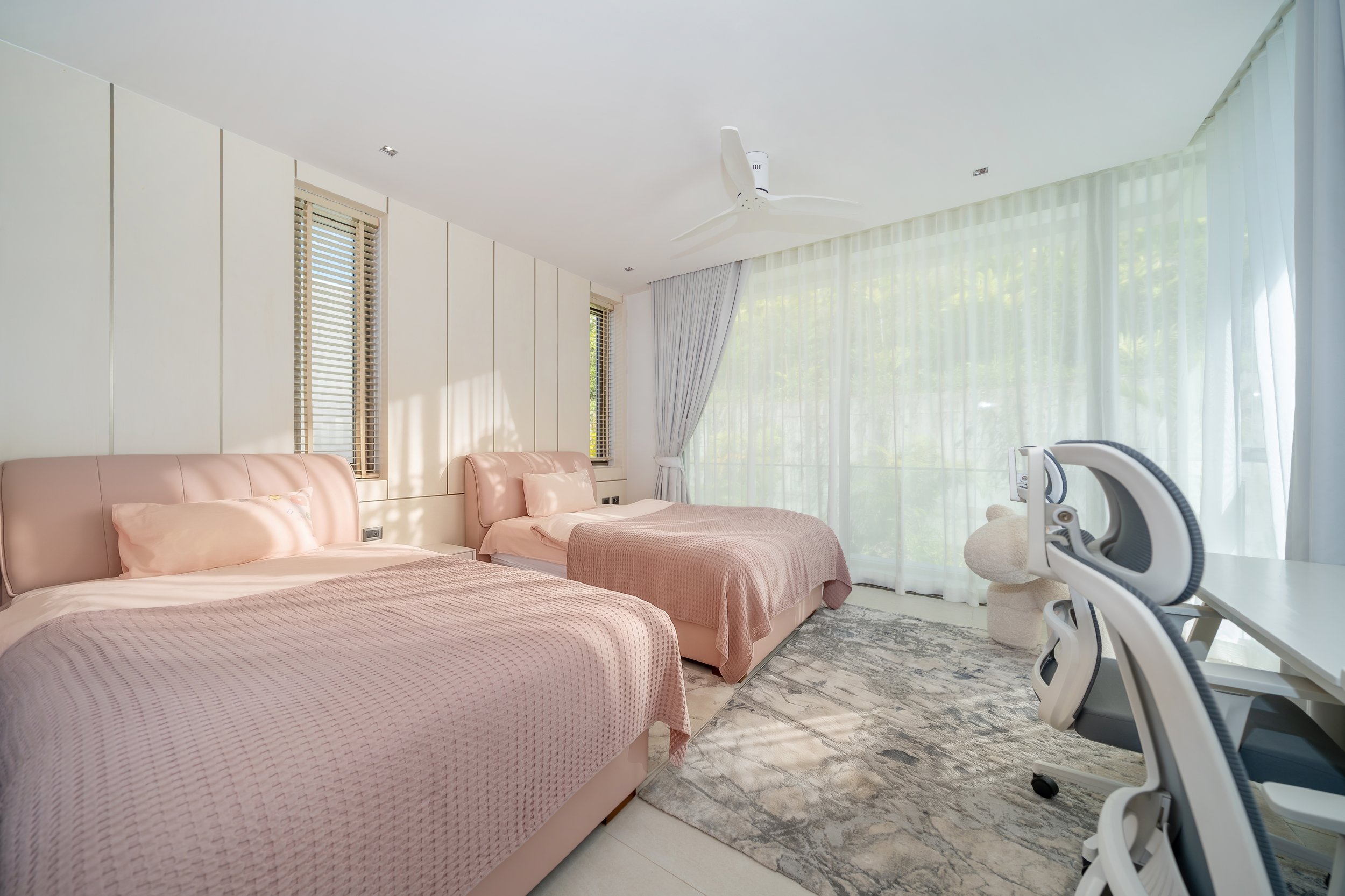 Property image - full photo 25