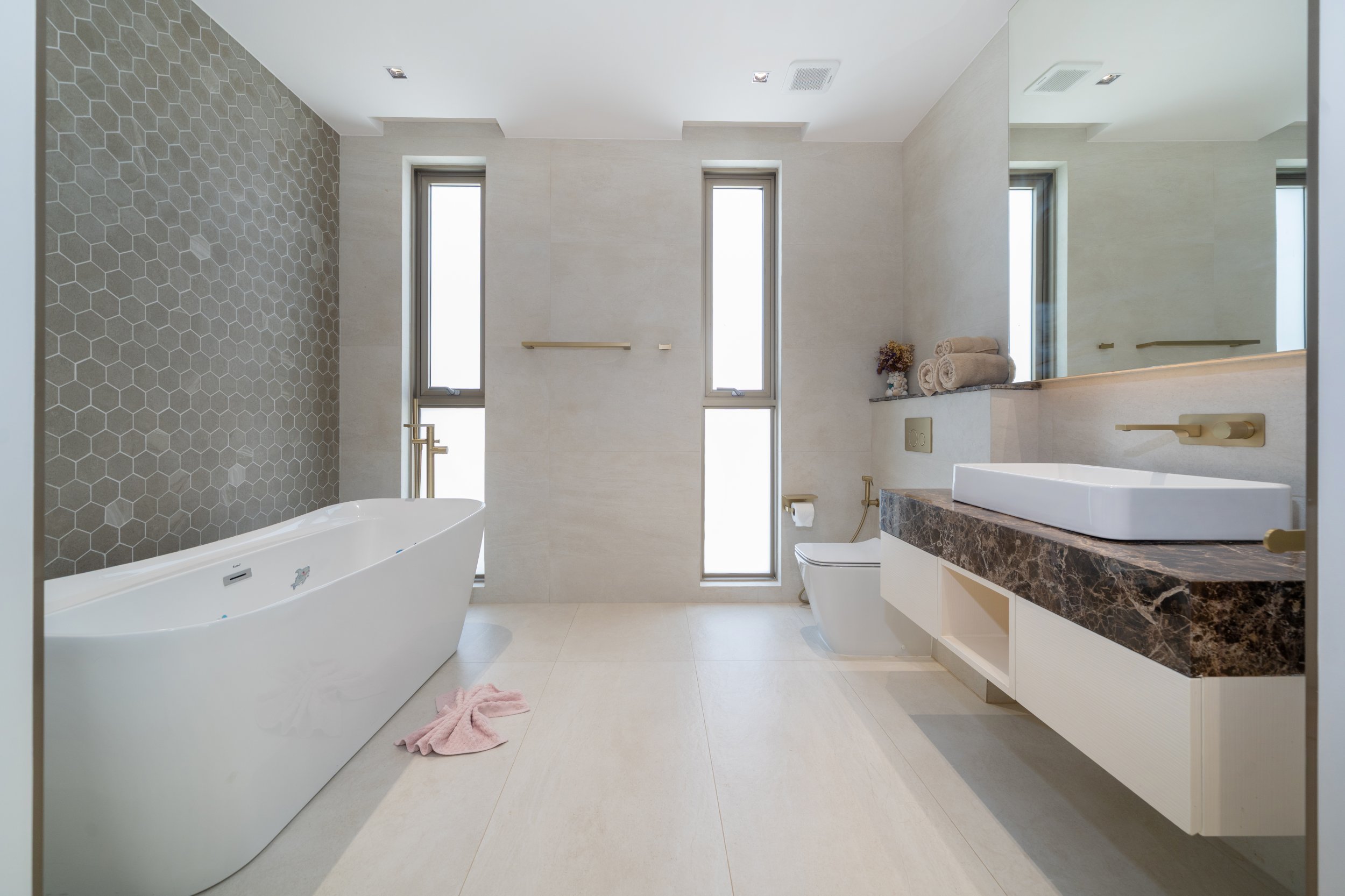 Property image - full photo 27