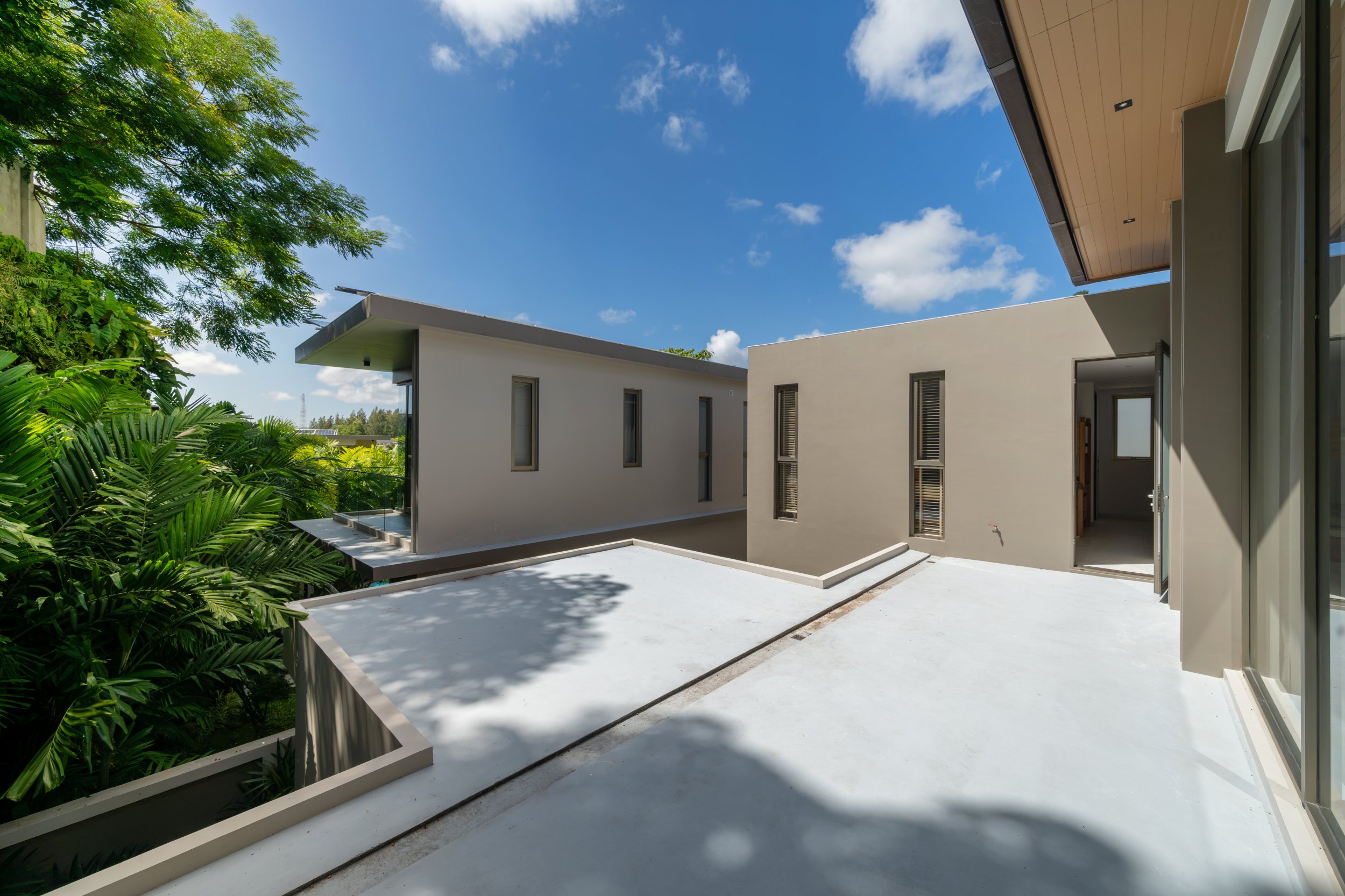 Property image - full photo 44