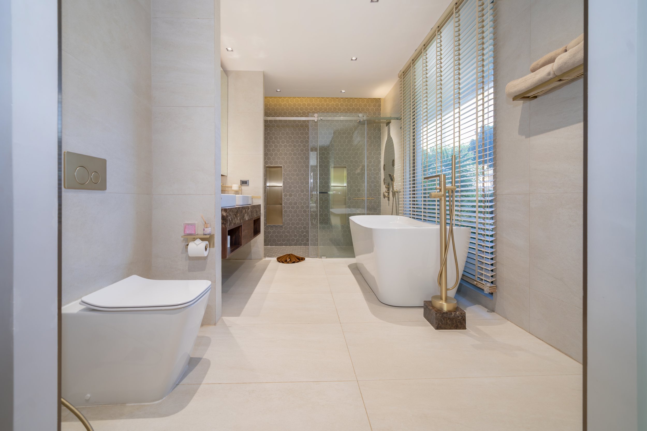 Property image - full photo 64