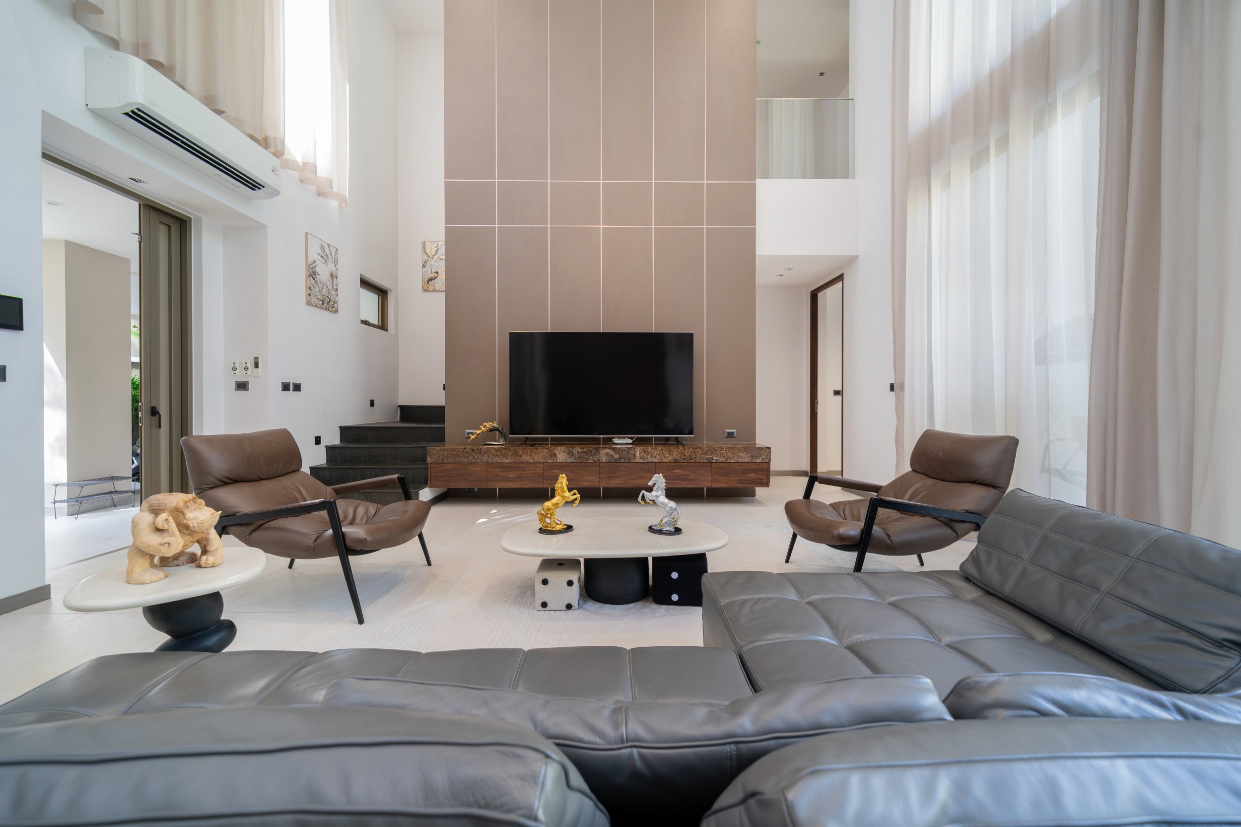 Property image - full photo 83