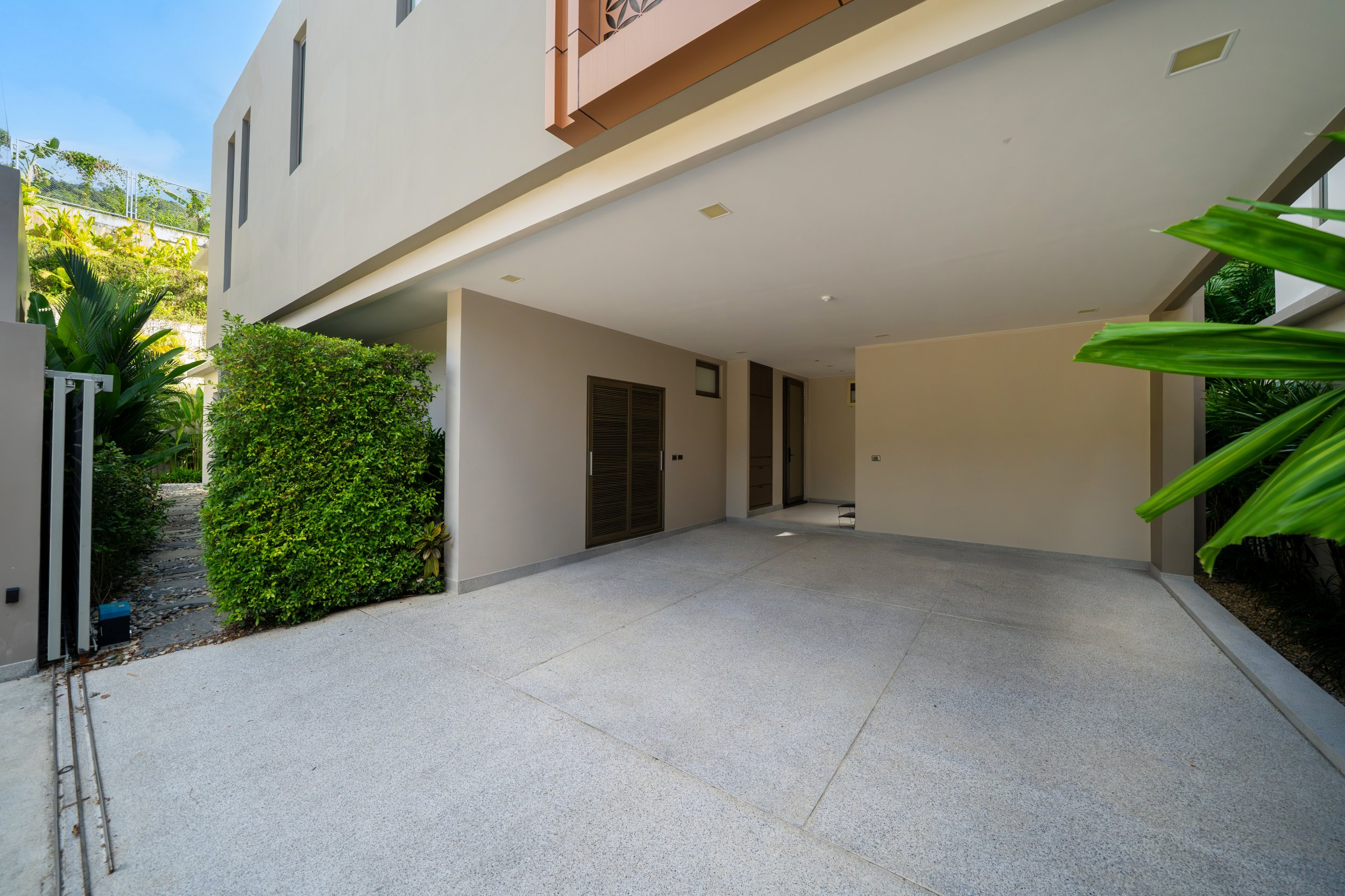 Property image - full photo 94