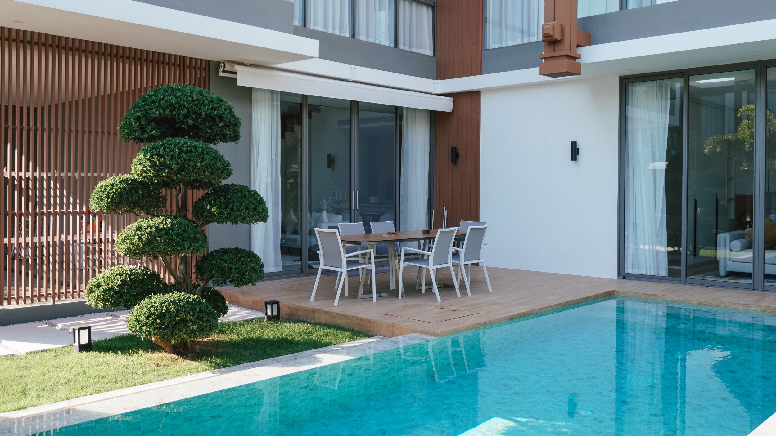 Property image - full photo 35