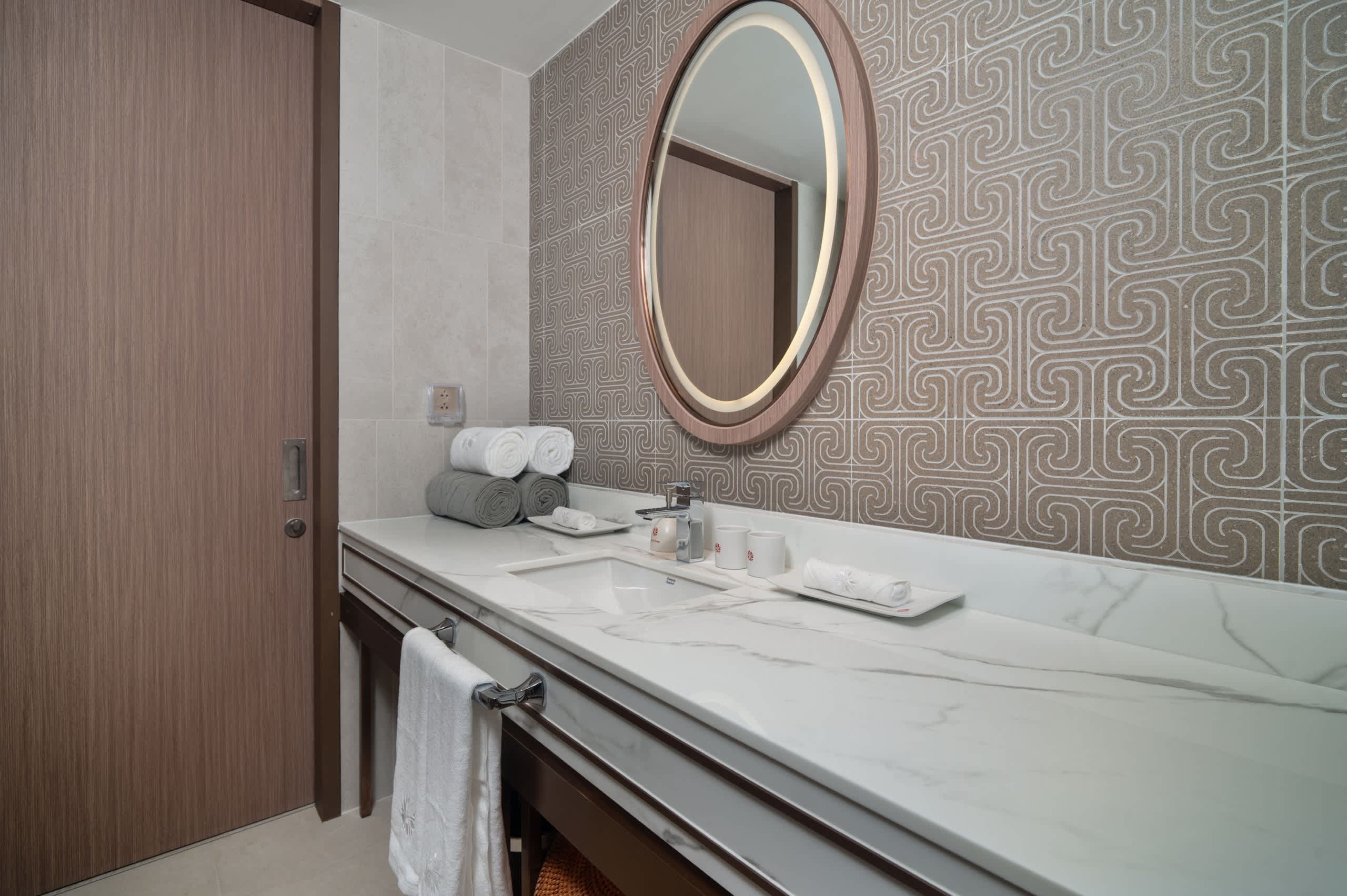 Property image - full photo 16
