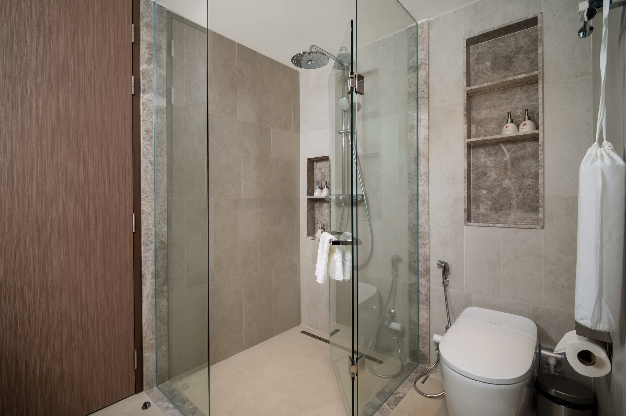 Property image - full photo 17