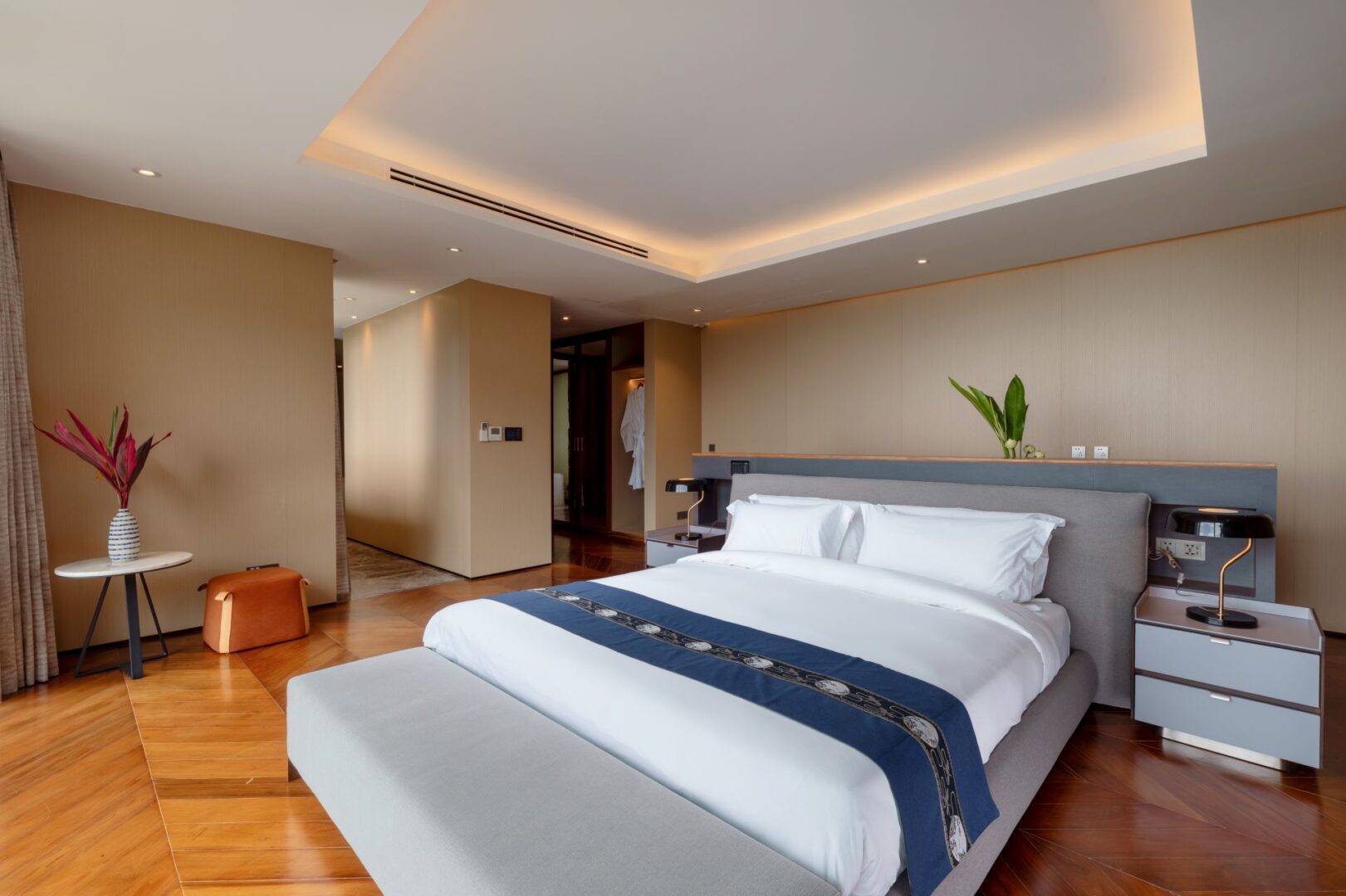Property image - full photo 55