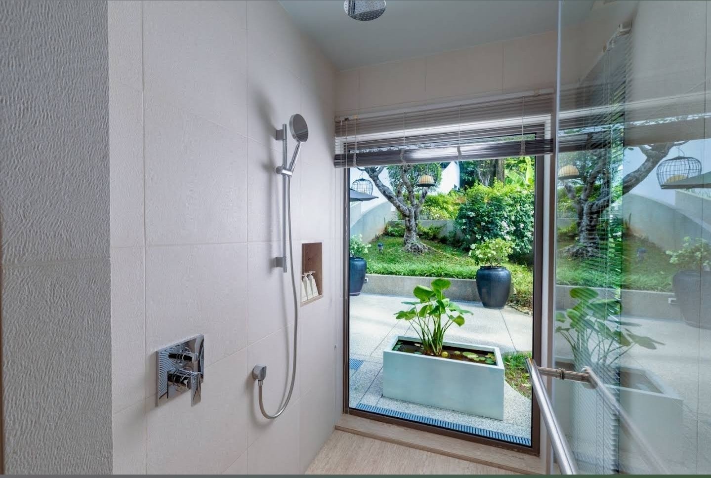 Property image - full photo 40