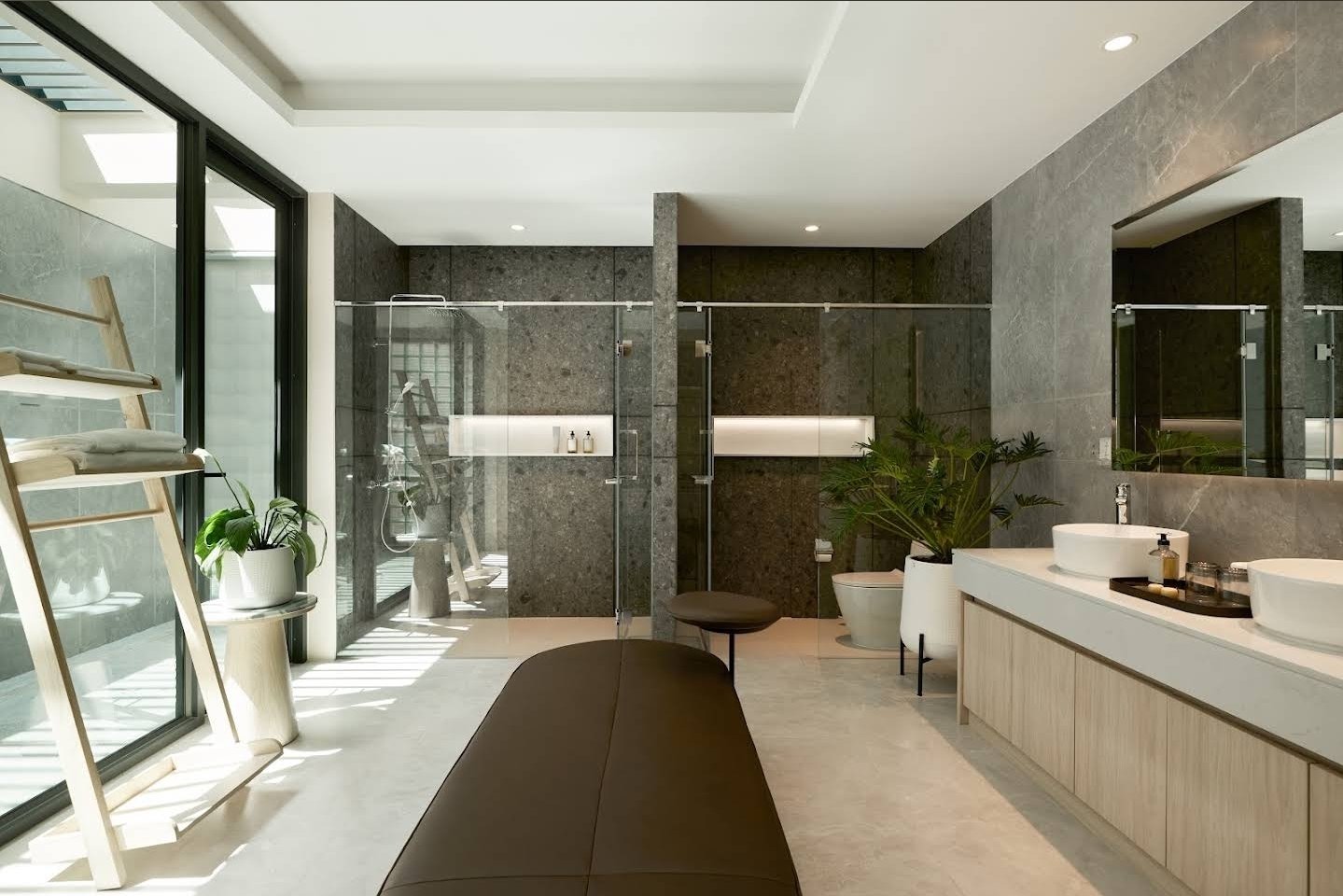 Property image - full photo 45