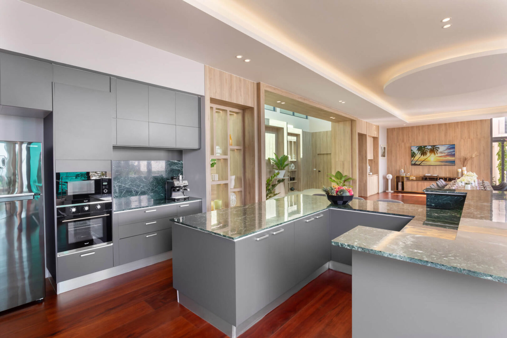 Property image - full photo 33