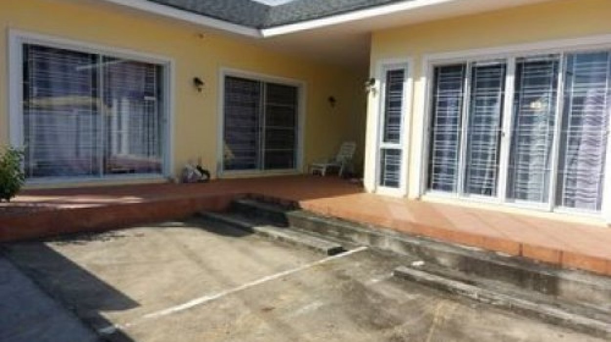 Property image - gallery 1