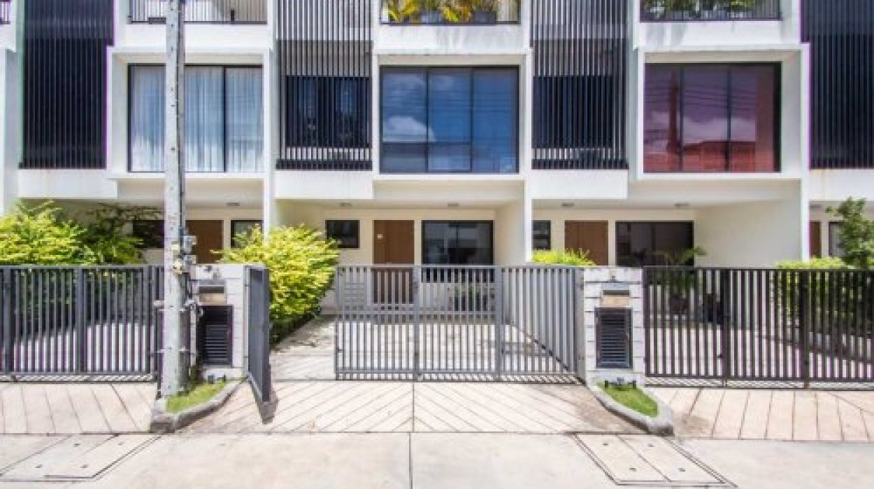 Property image - photo 2