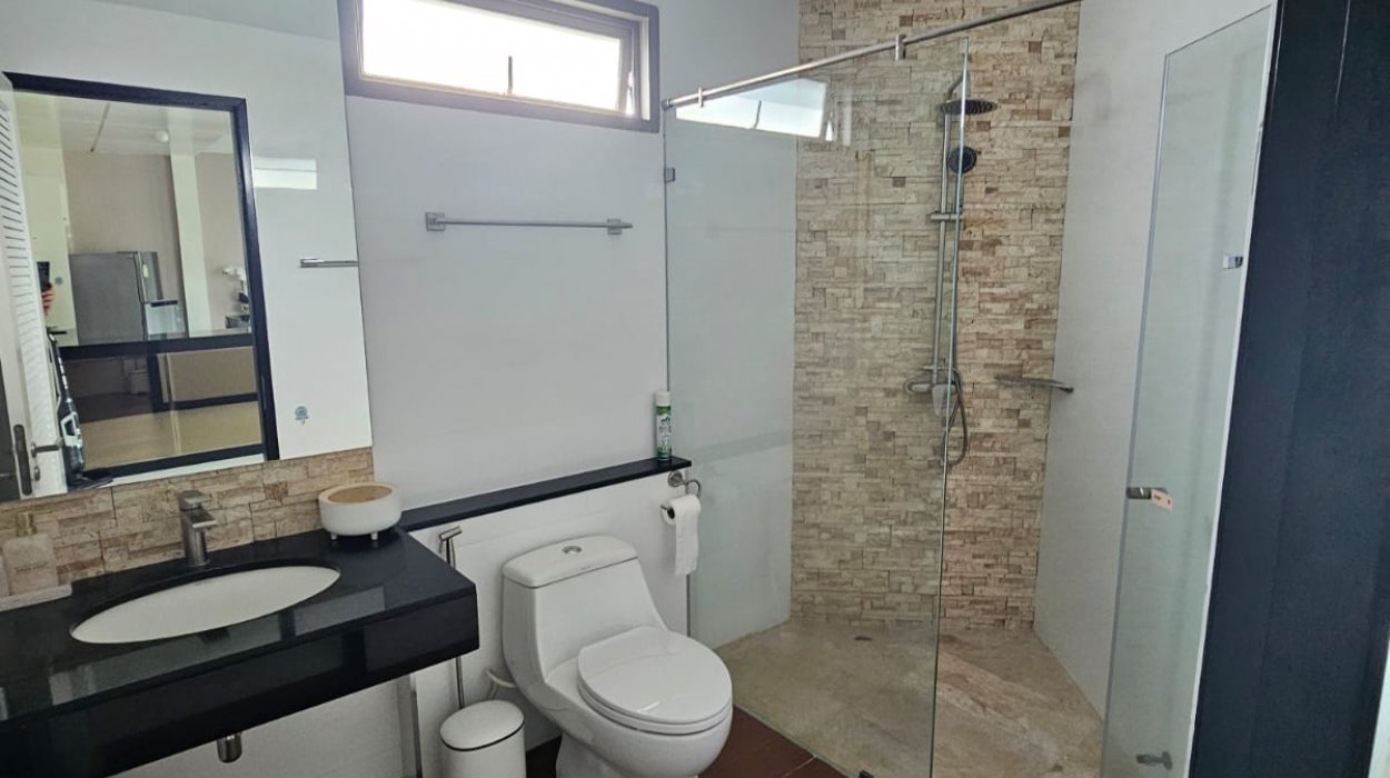 Property image - gallery 9