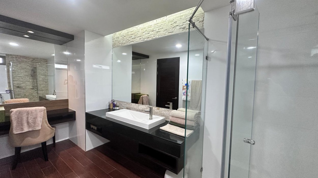Property image - gallery 9