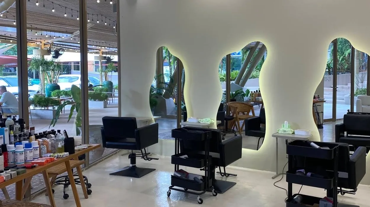 SHE beauty salon