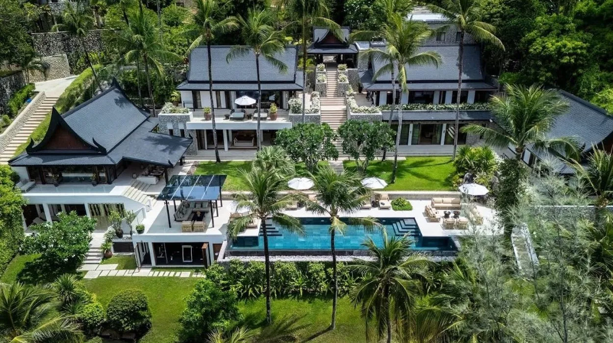 ​Villa Analaya — Luxury 6-Bedroom Beachfront Estate