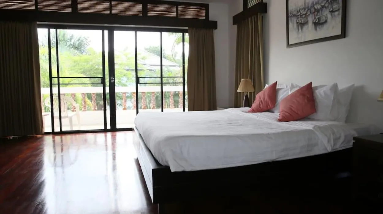 Property image - gallery 9