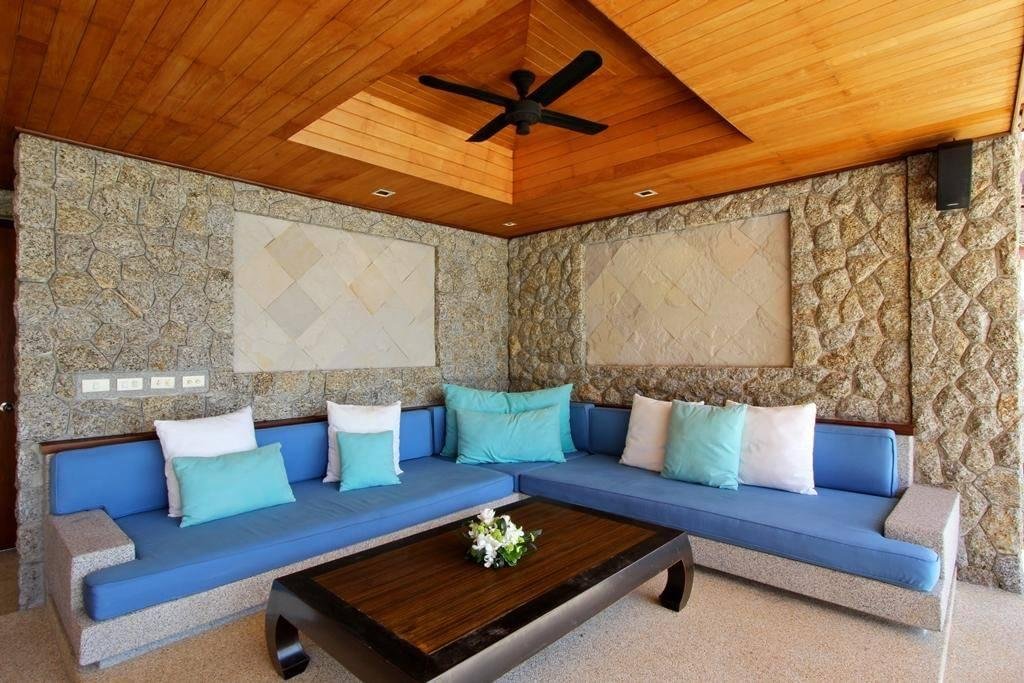 Property image - full photo 4