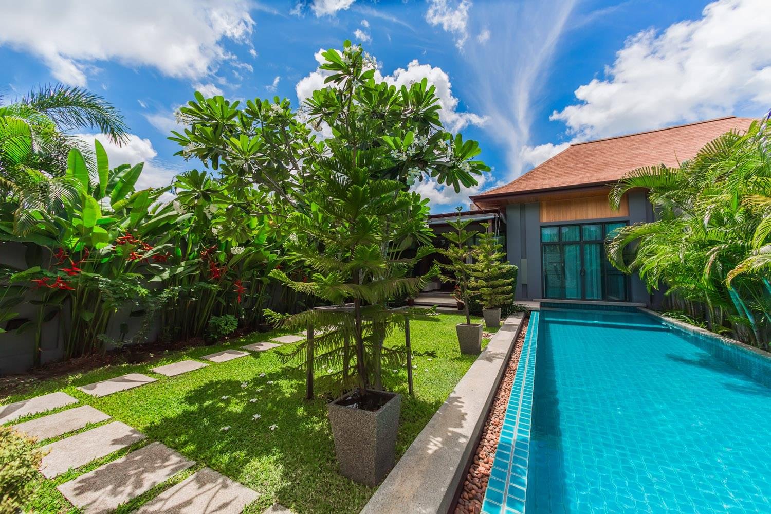 Property image - full photo 1