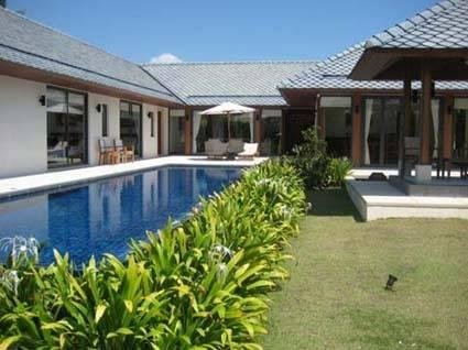 Property image - full photo 2