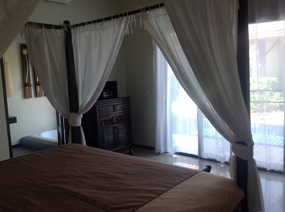 Property image - full photo 4