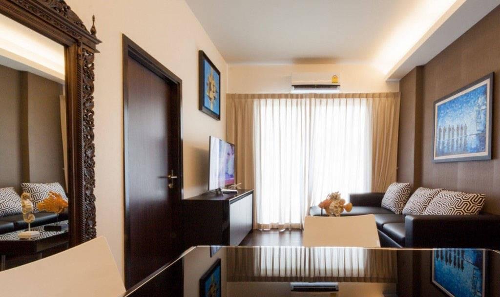 Property image - full photo 2