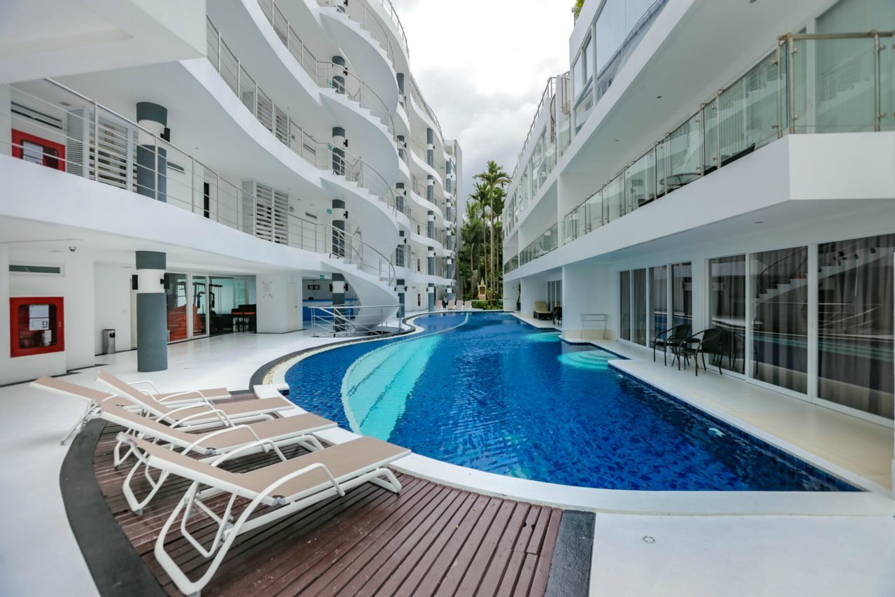 Property image - full photo 2