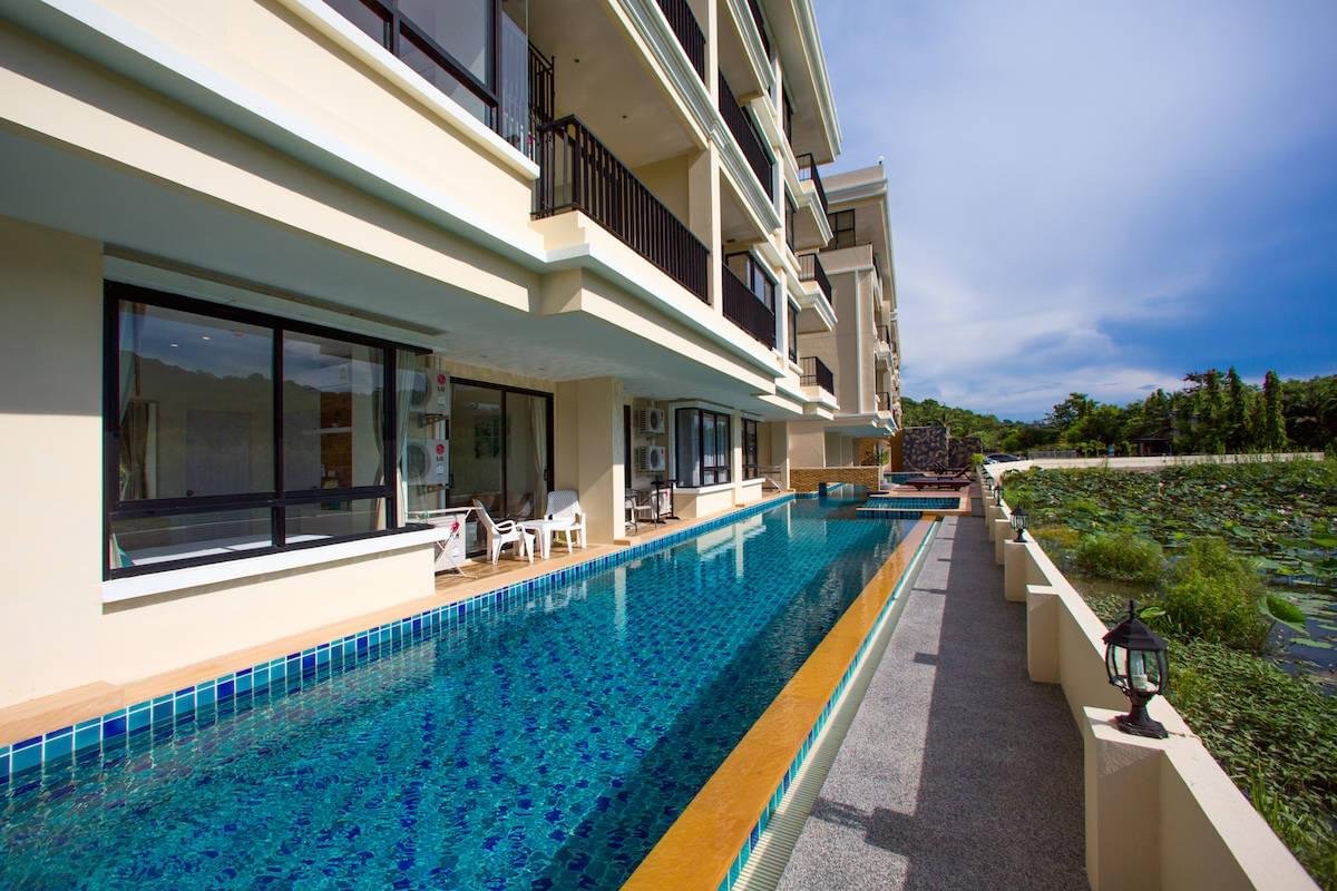 Property image - full photo 3