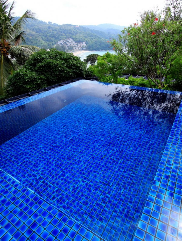 Property image - full photo 2