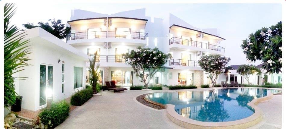 Property image - full photo 1