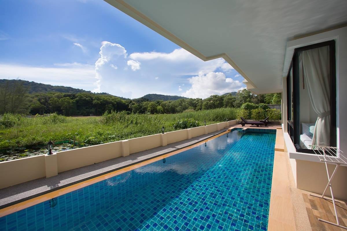 Property image - full photo 2